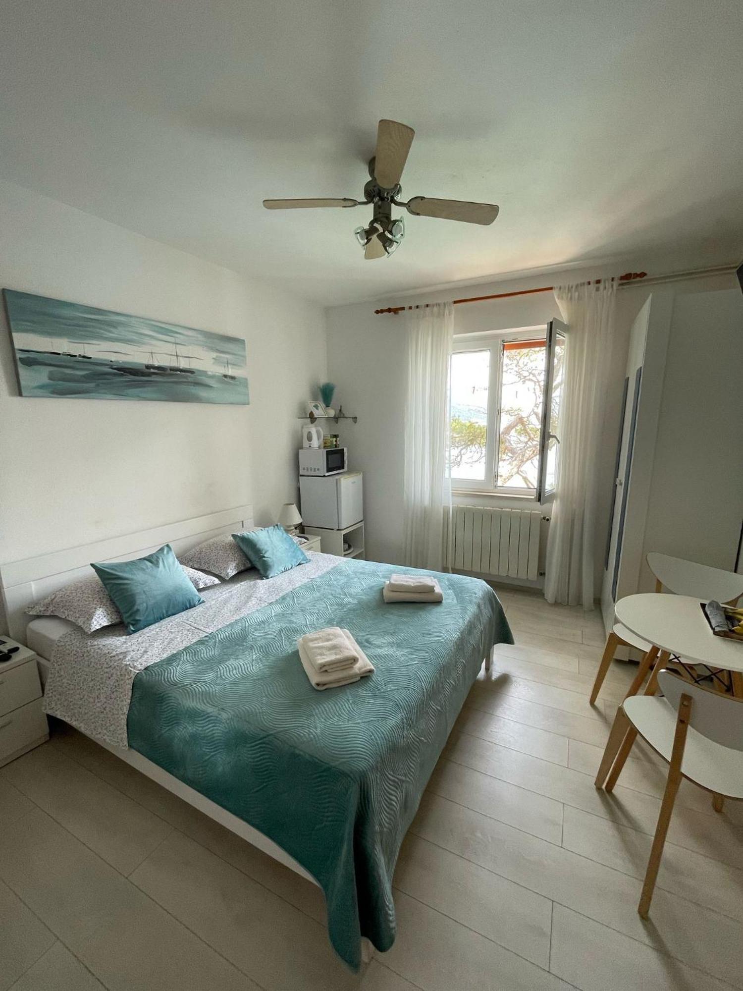 Apartments & Room Nina Korcula Town Exterior photo