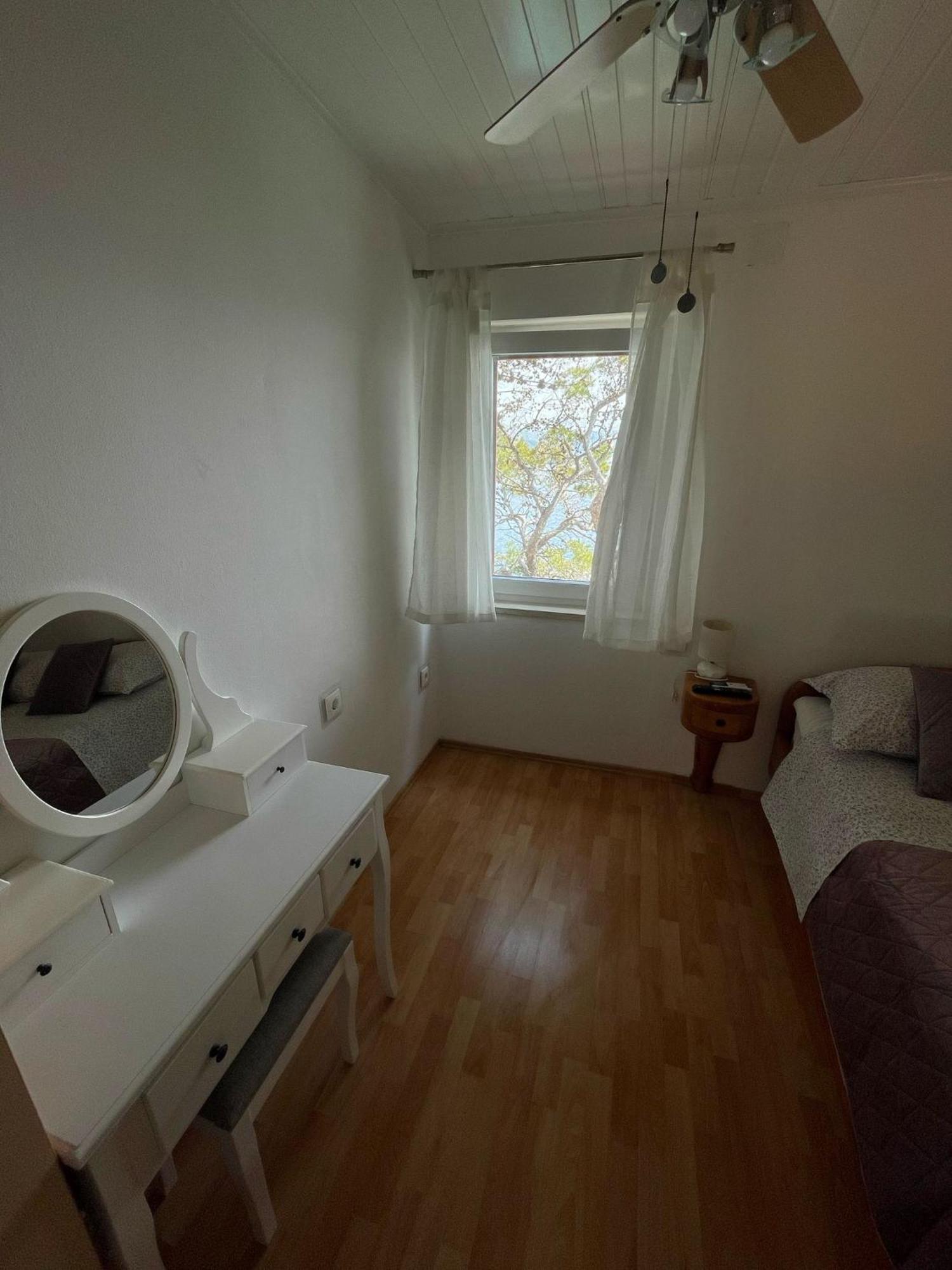 Apartments & Room Nina Korcula Town Exterior photo