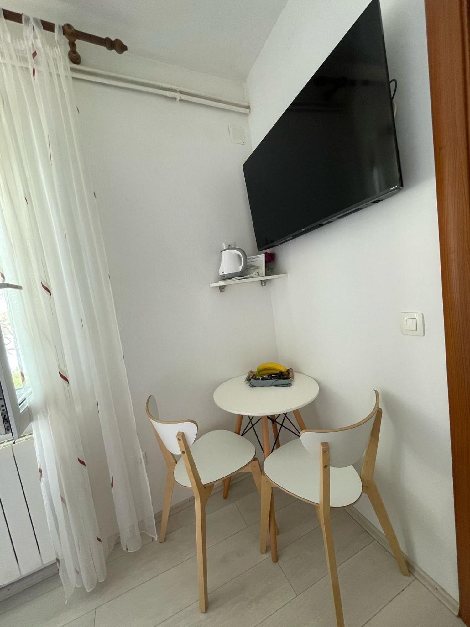 Apartments & Room Nina Korcula Town Exterior photo