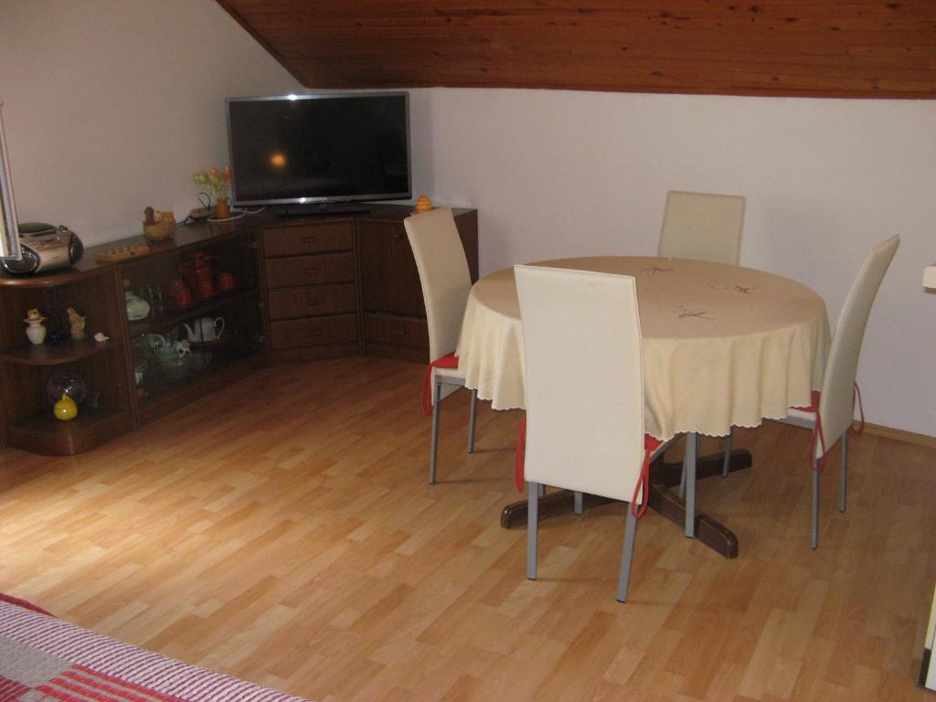 Apartments & Room Nina Korcula Town Exterior photo